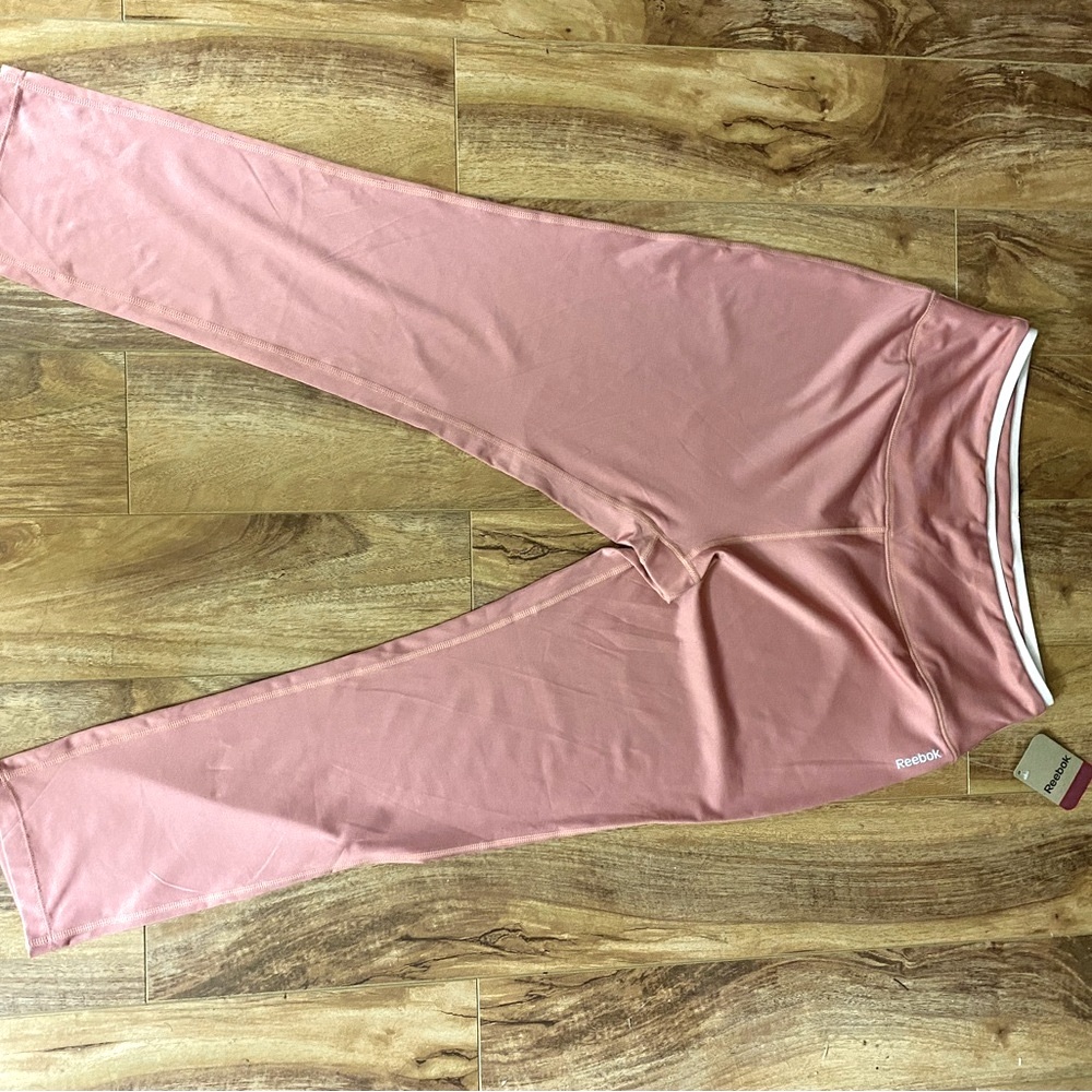 Ladies Reebok Spandex Capris - Picture 5 of 6